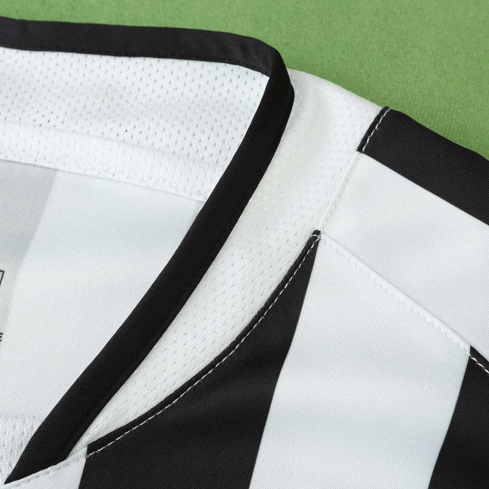 0405 season Juventus F.C. home retro Fan version