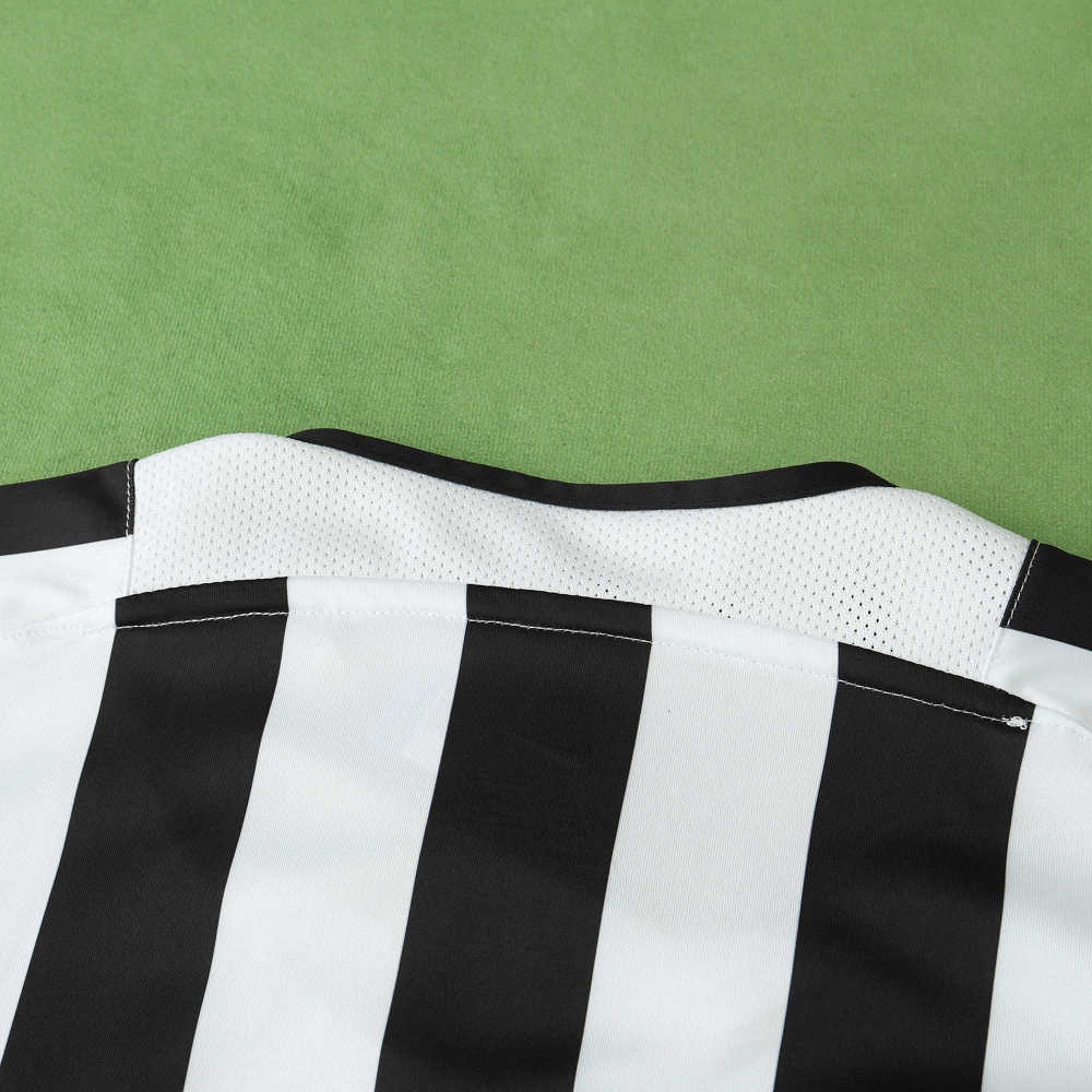 0405 season Juventus F.C. home retro Fan version