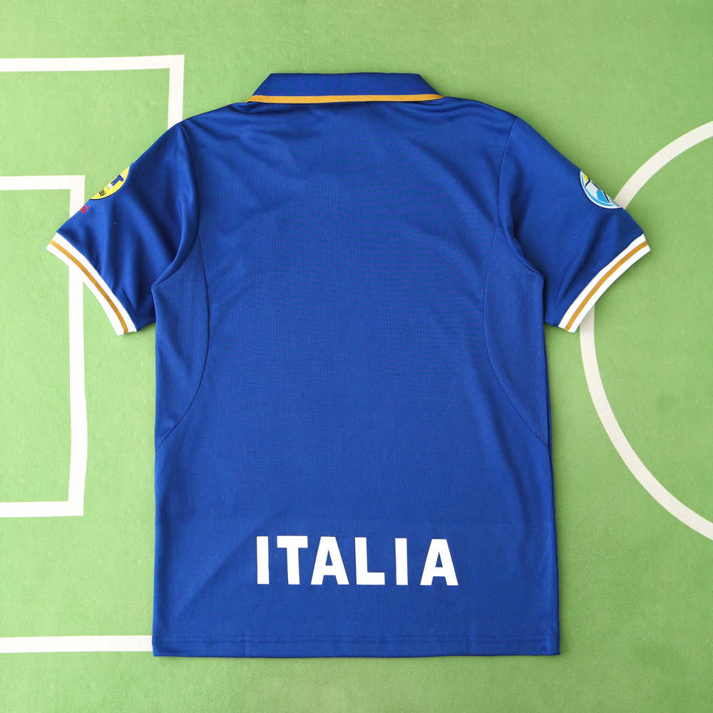 1996 season Italy home retro Fan version