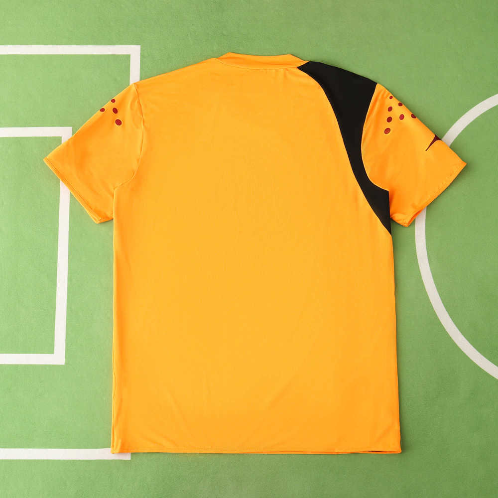 1112 season Real Madrid CF goalkeeper retro Fan version