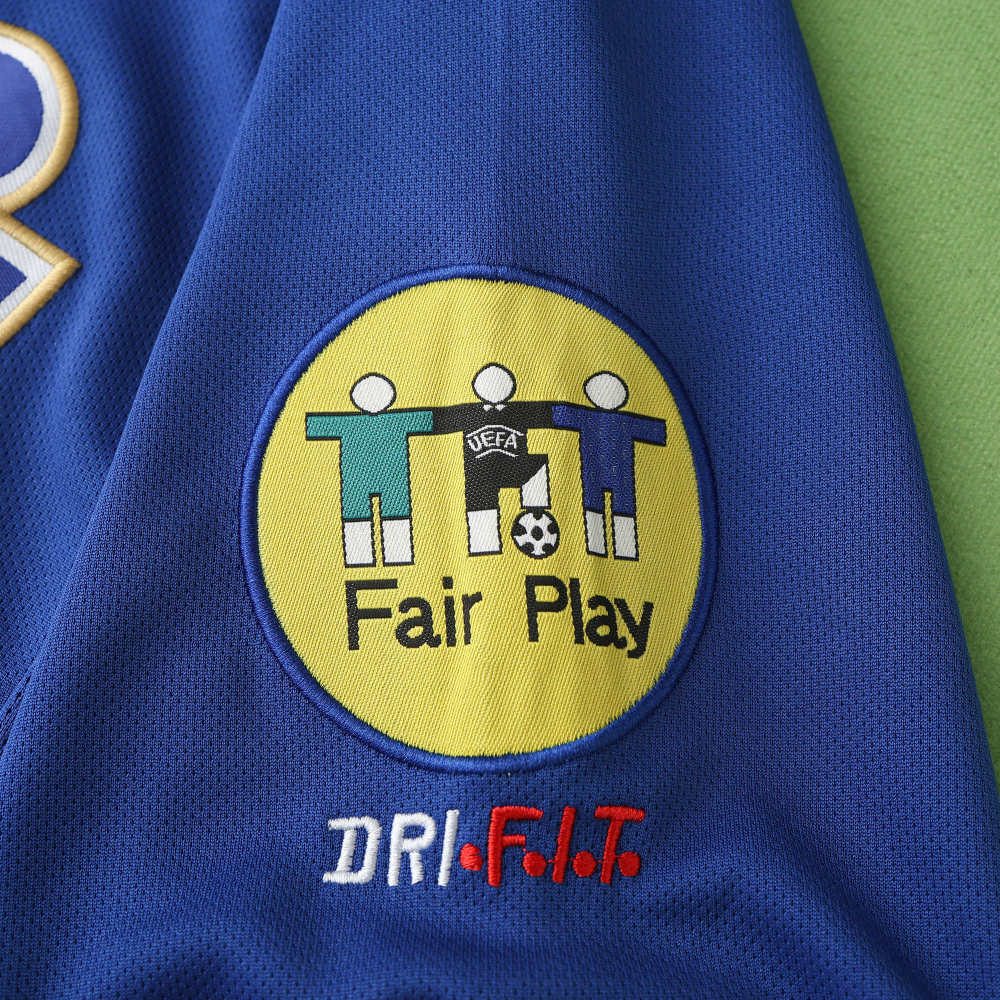 1996 season Italy home retro Fan versio