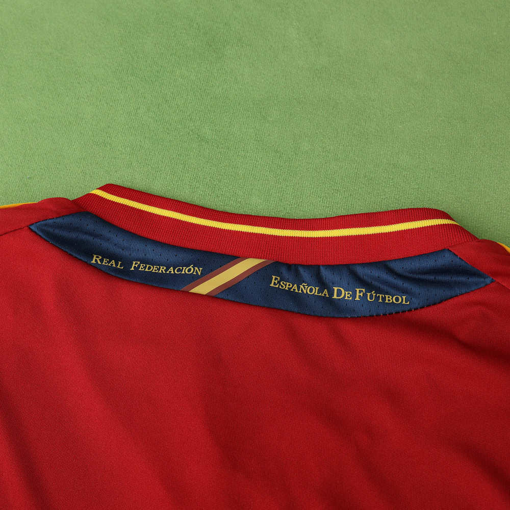 2012 Spain home retro Fan version