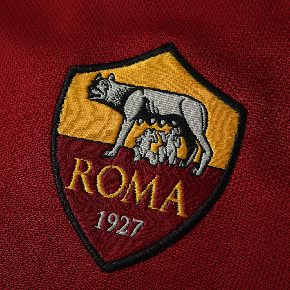 1718 season A.S. Roma home retro Fan version