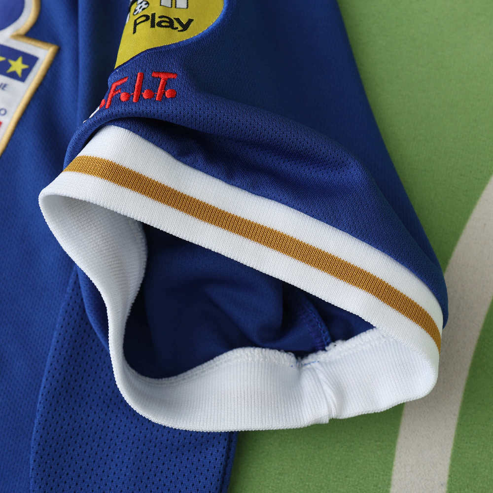 1996 season Italy home retro Fan versio