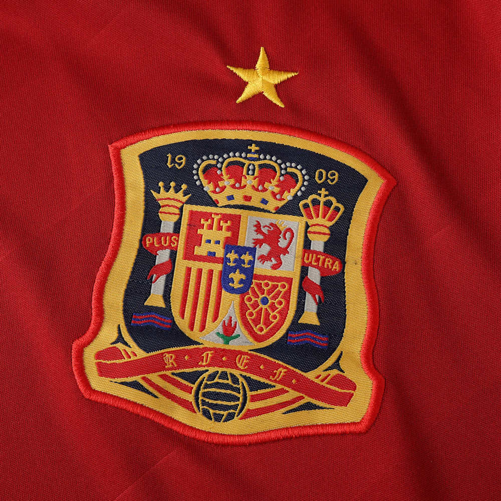 2012 Spain home retro Fan version