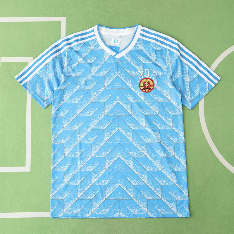 1988 season FC Dynamo Berlin away retro Fan version