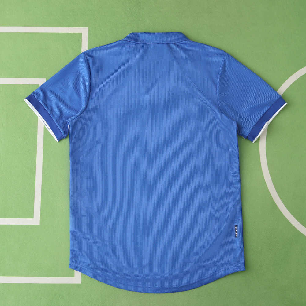 1998 season Italy home retro Fan version