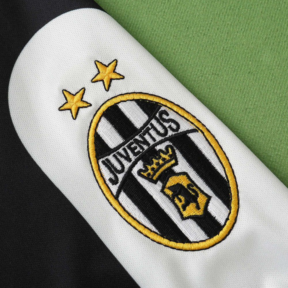 9798 season Juventus F.C. home retro Fan version