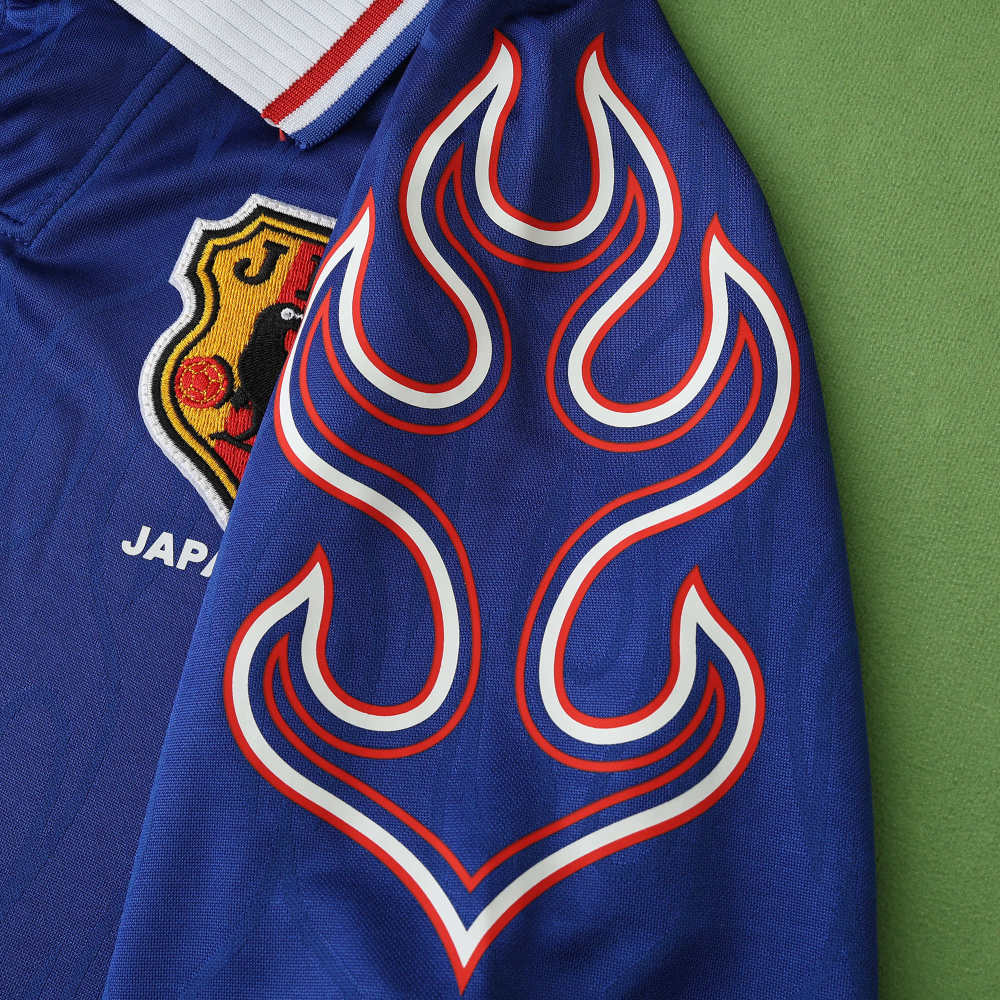 1998 season Japan home retro Fan version
