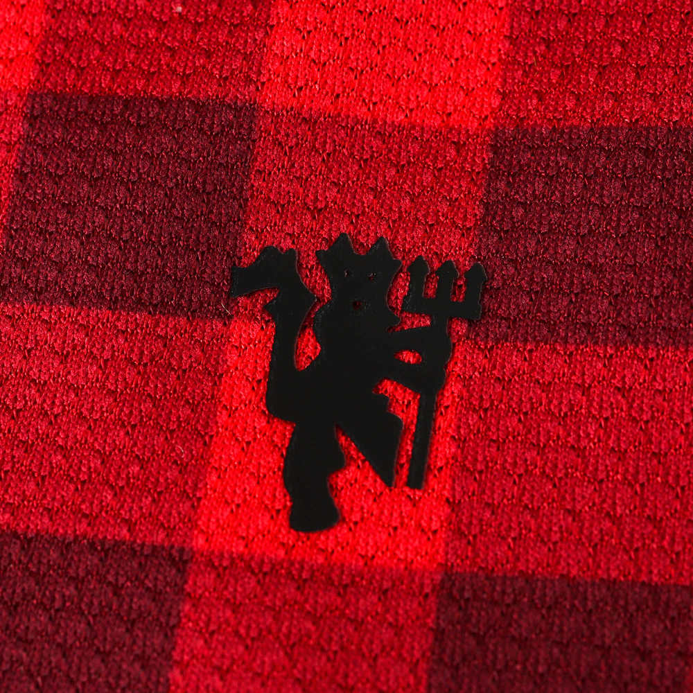 1213 season Manchester United F.C. home retro Fan version