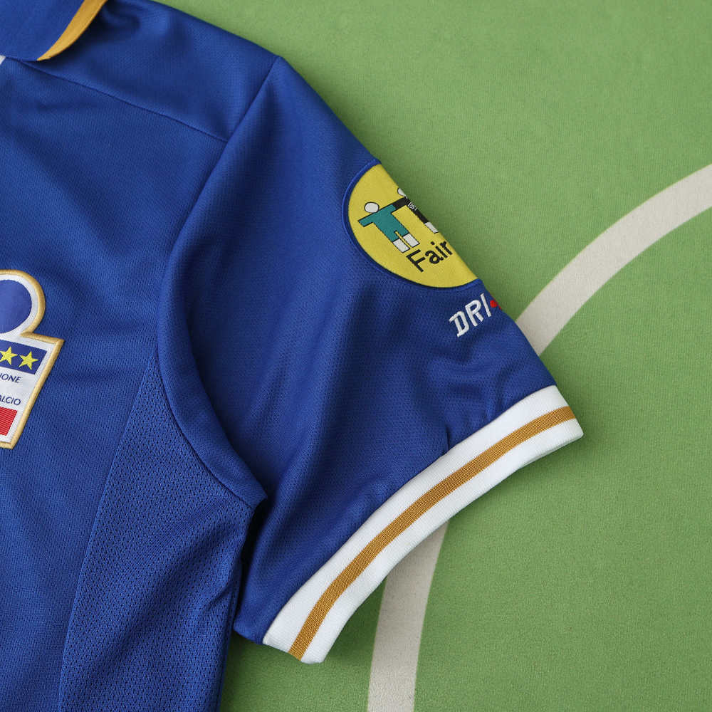 1996 season Italy home retro Fan versio