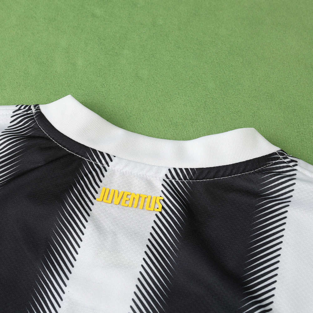 1112 season Juventus F.C. home retro Fan version