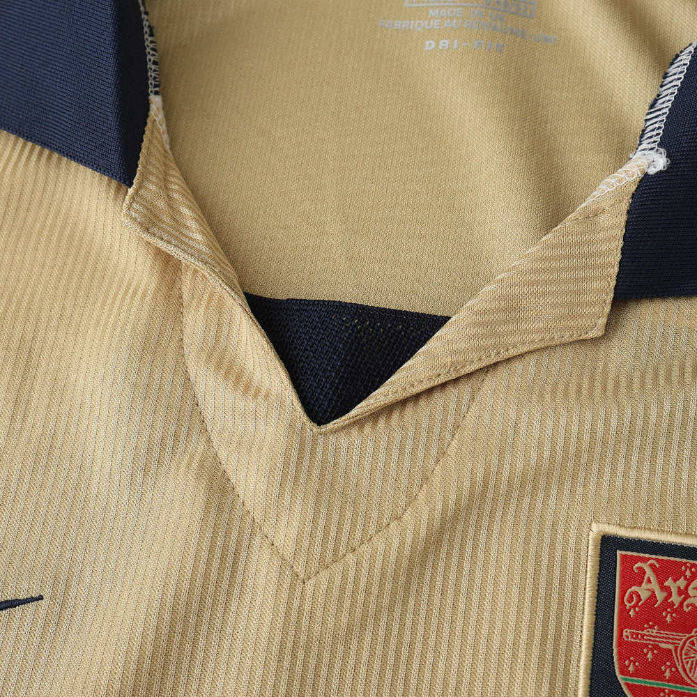 0102 season Arsenal F.C. away retro Fan version