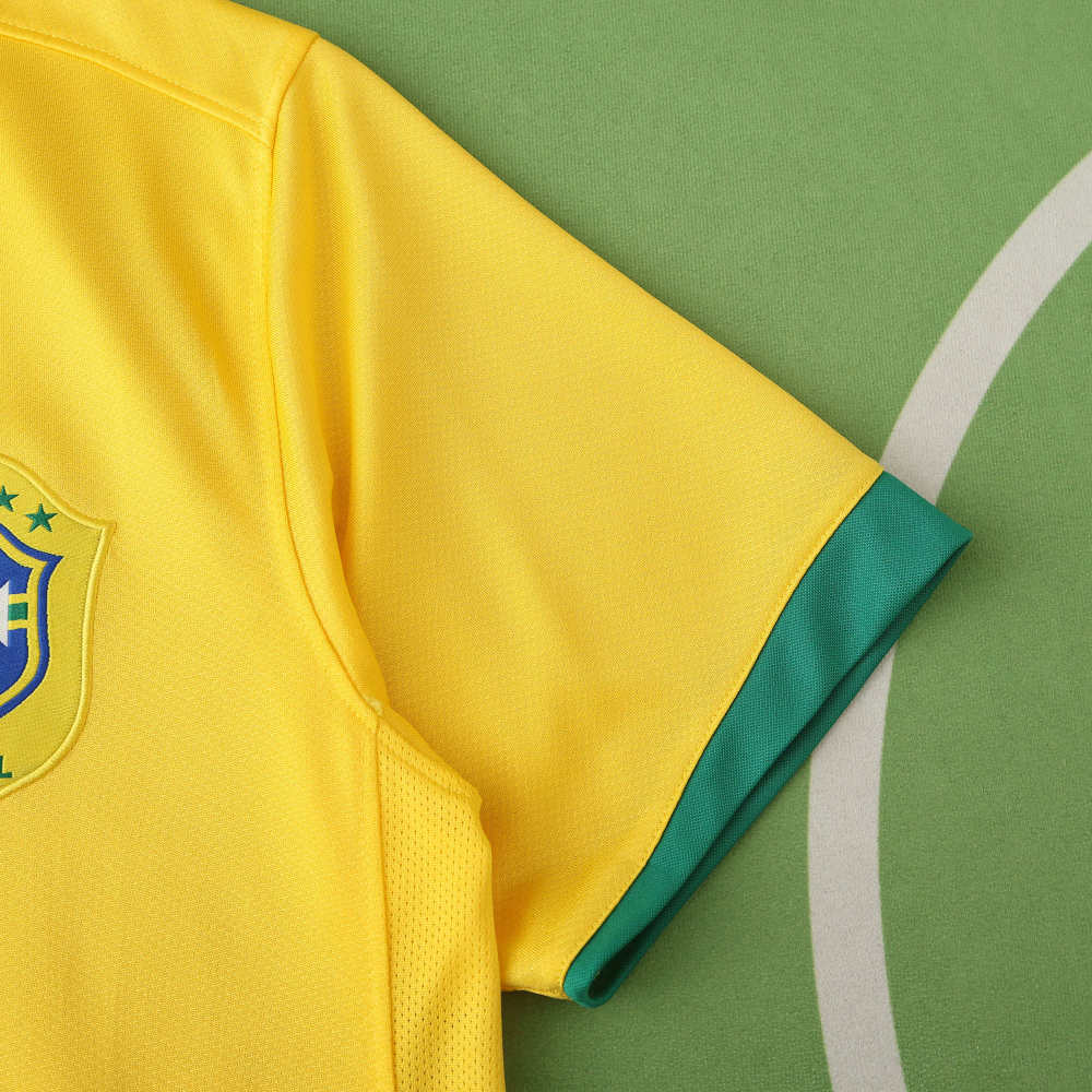 2006 season Brazil home retro Fan version