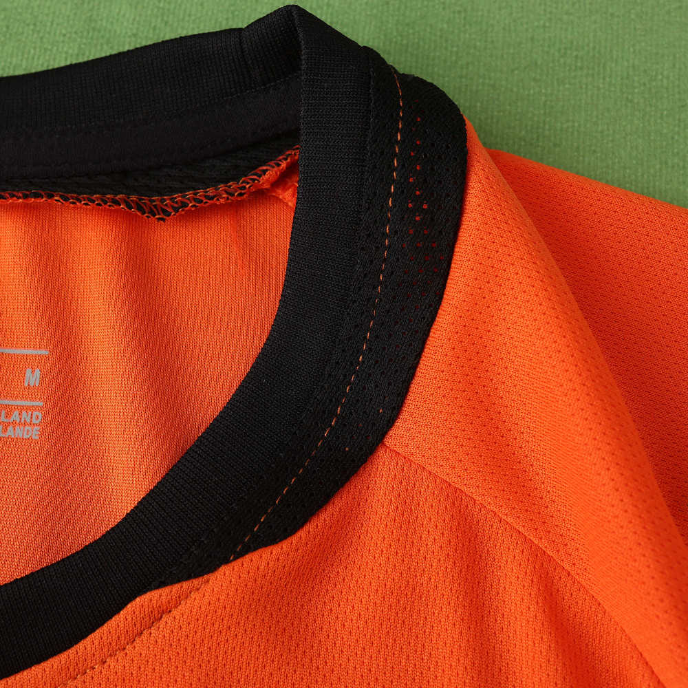 2002 season the Netherlands home retro Fan version