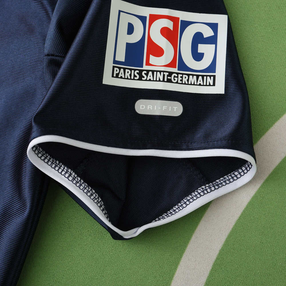 2001 season Paris Saint-Germain F.C. home retro Fan version