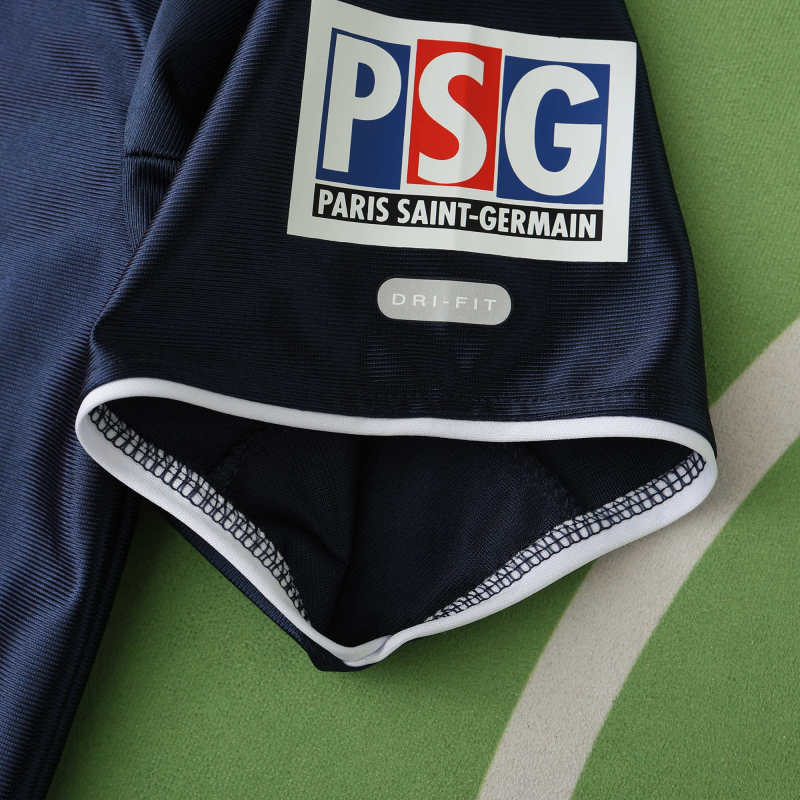 2001 season Paris Saint-Germain F.C. home retro Fan version