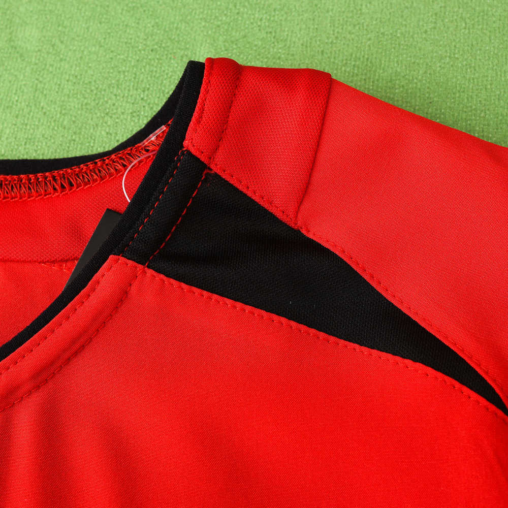 0204 season Manchester United F.C. home retro Fan version