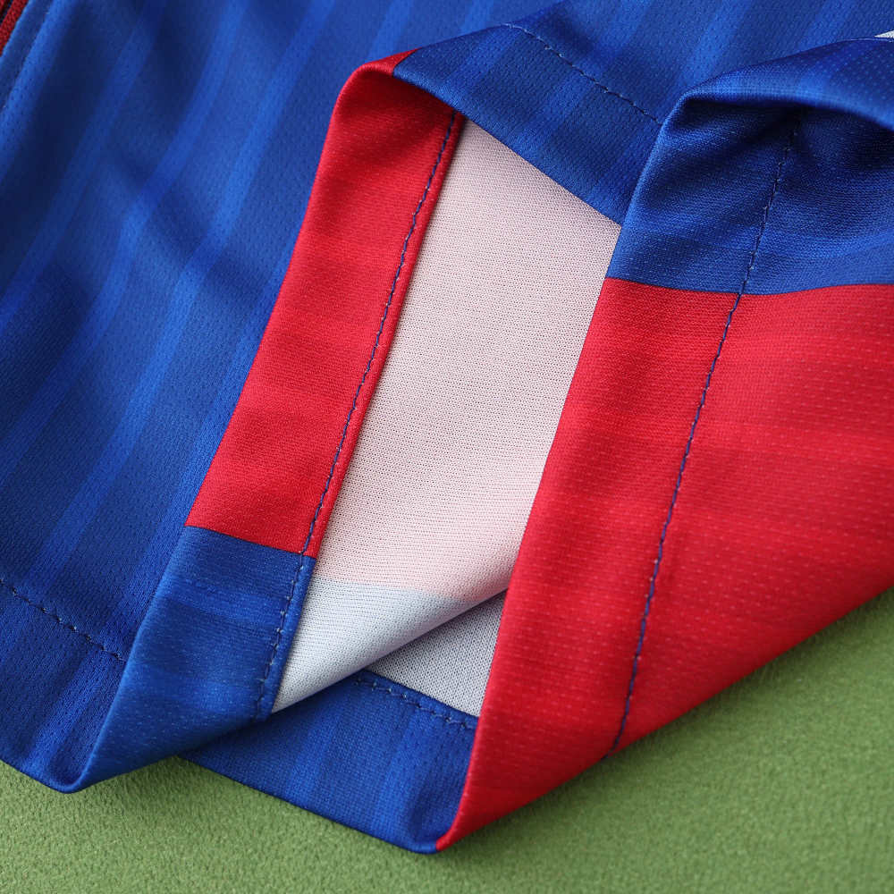 1617 season FC Barcelona / Barça home retro Fan version