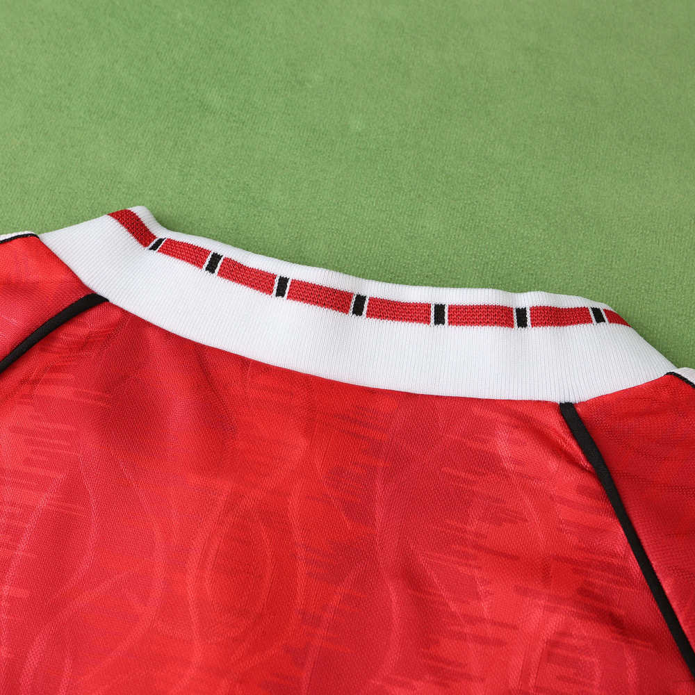 9092 season Manchester United F.C. home retro Fan version