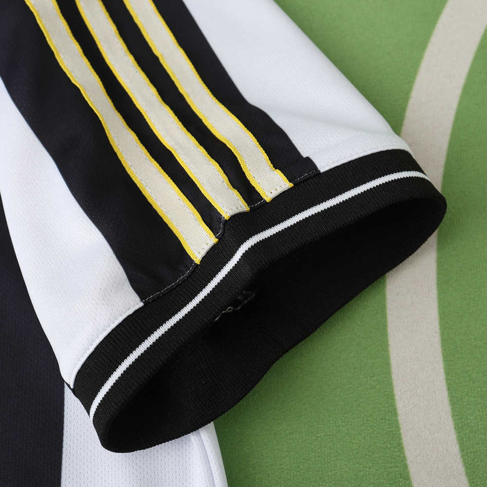 9799 season Newcastle United F.C. home retro Fan version
