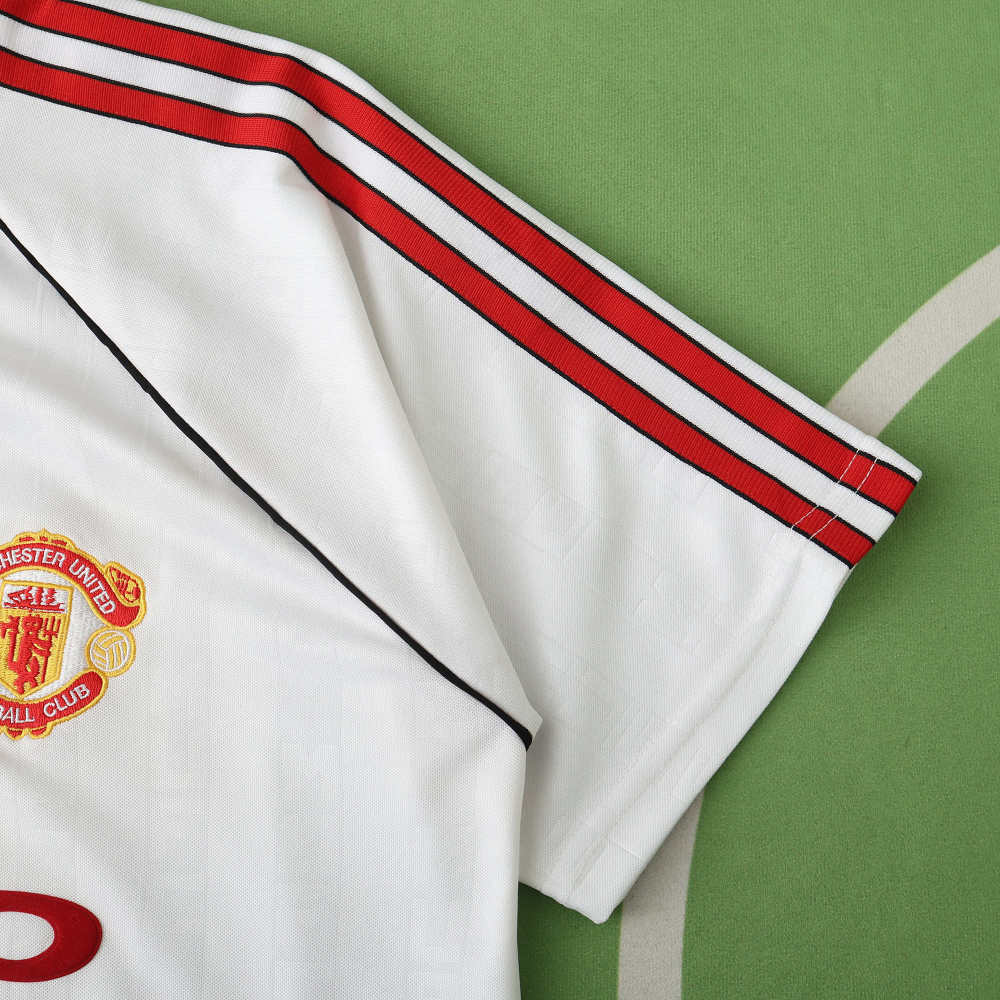 8890 season Manchester United F.C. away retro Fan version