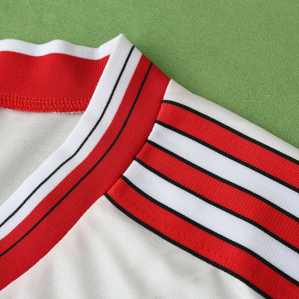 8890 season Manchester United F.C. away retro Fan version