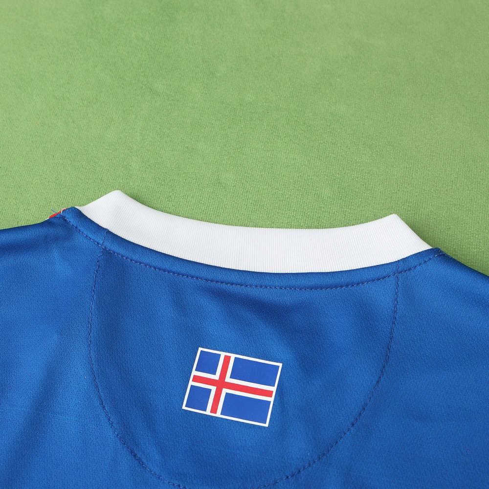 1617season Iceland home retro Fan version