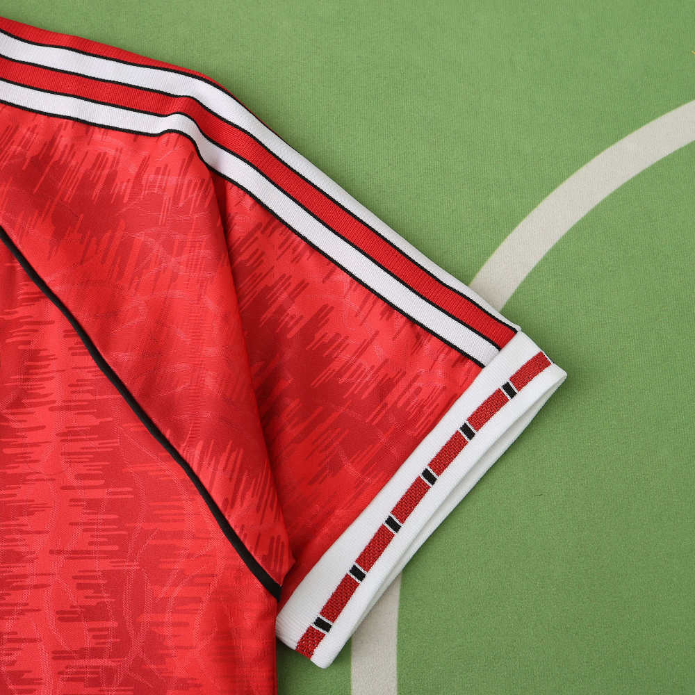 9192 season Manchester United F.C. home  retro Fan version