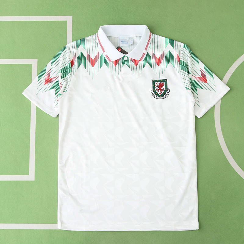 9092 season Welsh away retro Fan version