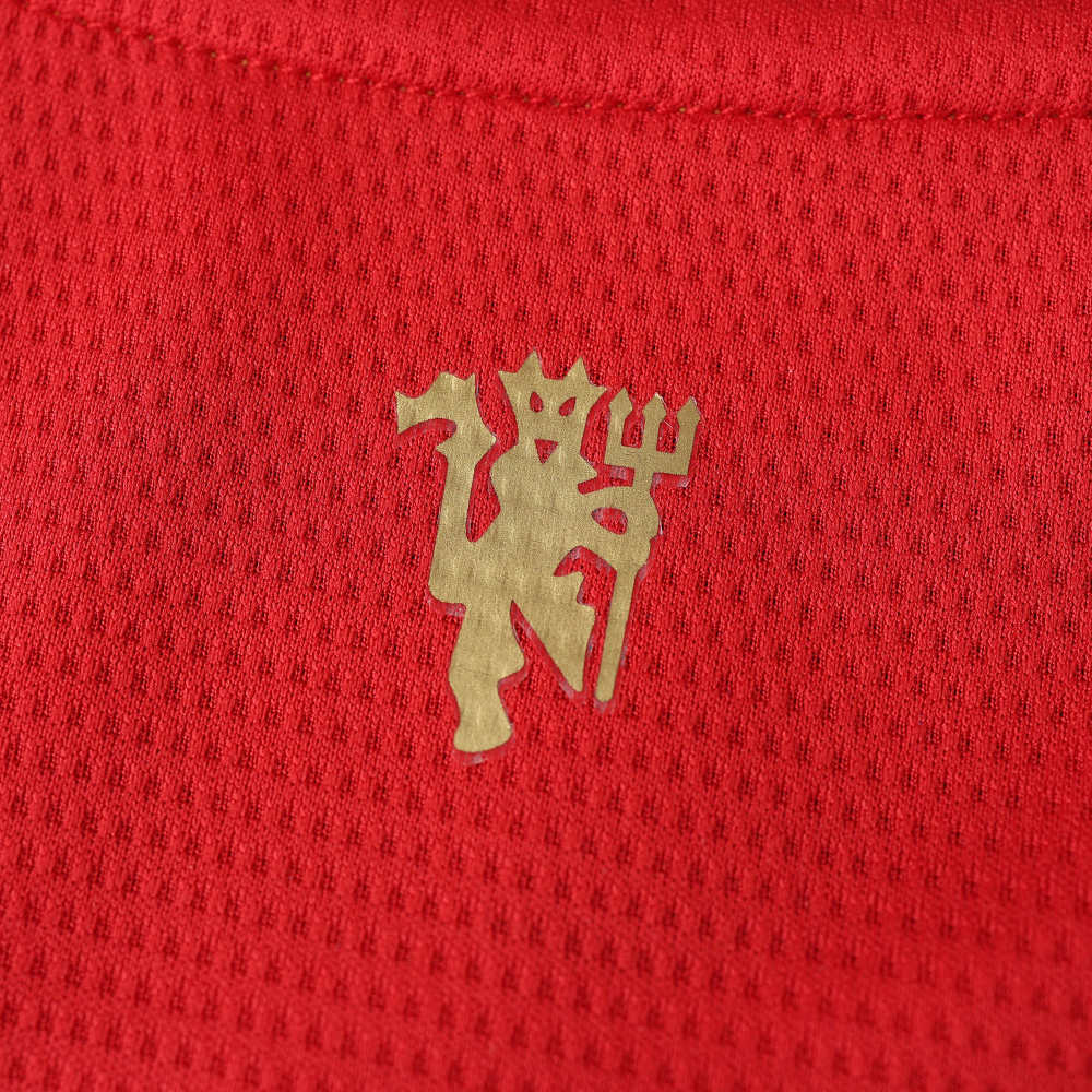 2122 season Manchester United F.C. home retro Fan version