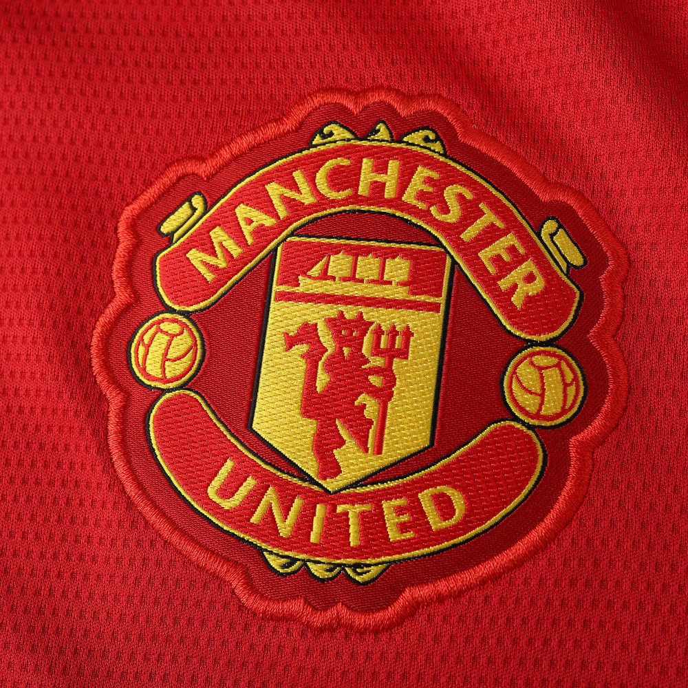 2122 season Manchester United F.C. home retro Fan version