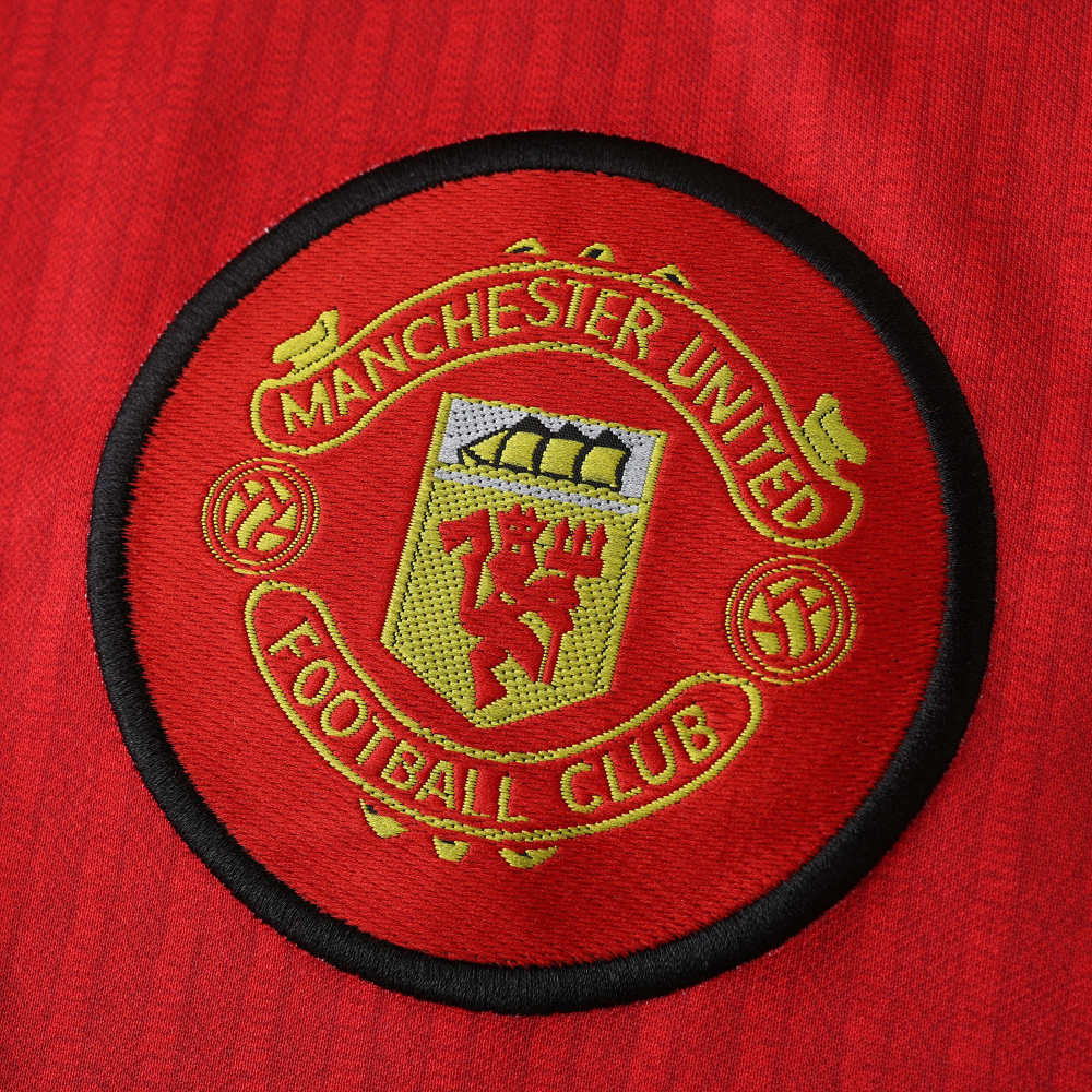 9697 season Manchester United F.C. home retro Fan version