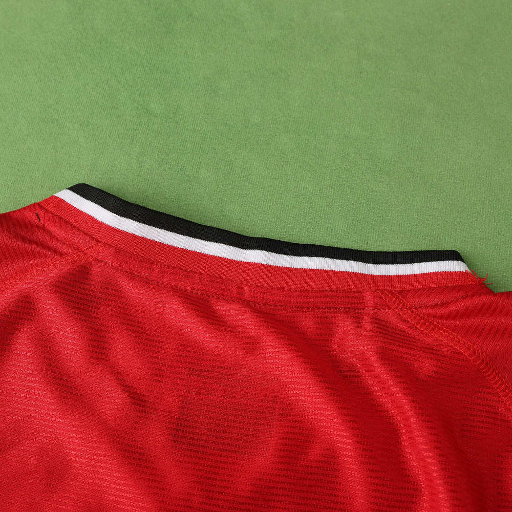 0002 season Manchester United F.C. home retro Fan version