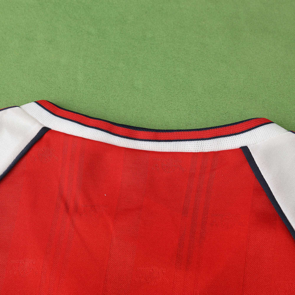 8890 season Arsenal F.C. home retro Fan version