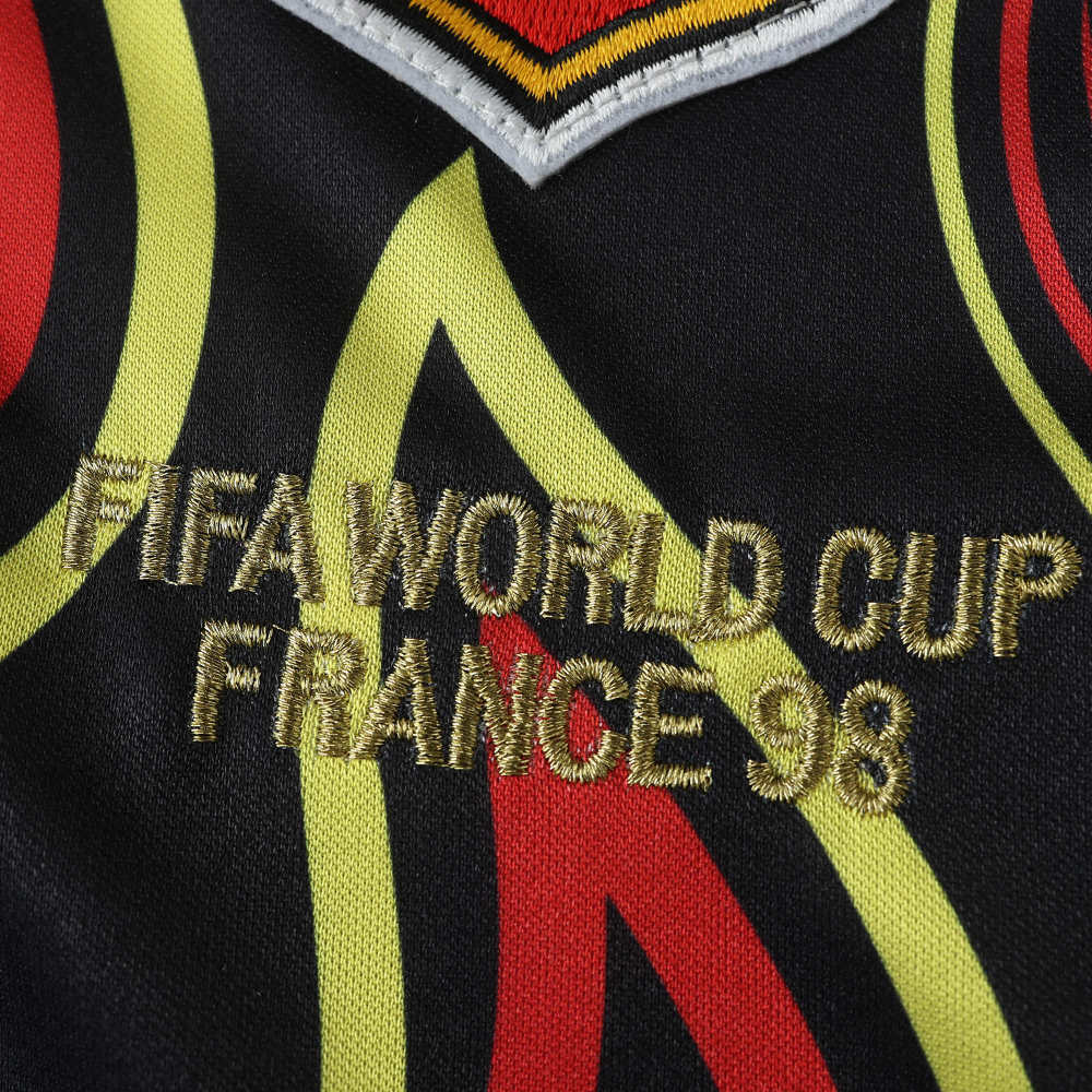 1998 season Japan Goalkeeper long sleeved retro Fan version