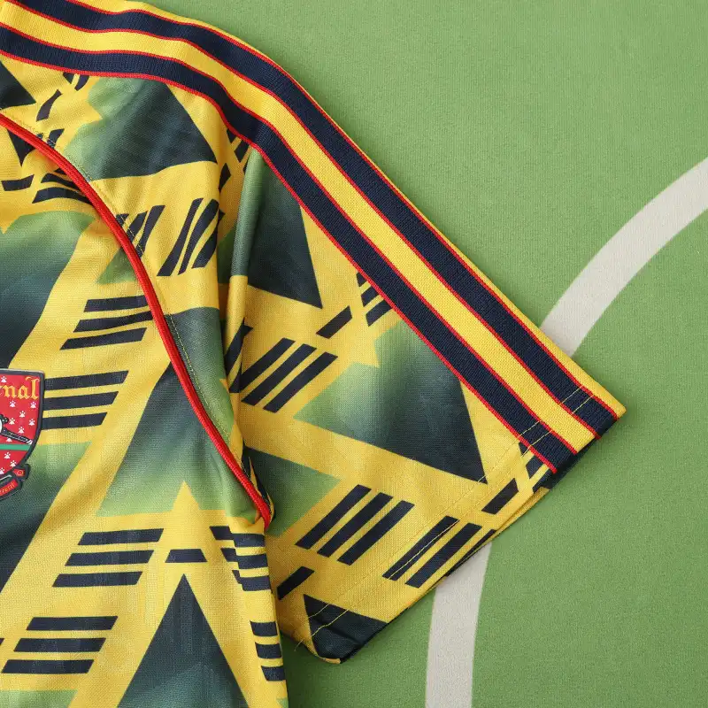 9193 season Arsenal F.C. away retro Fan version