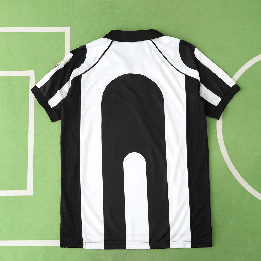 9798 season Juventus F.C. home retro Fan version
