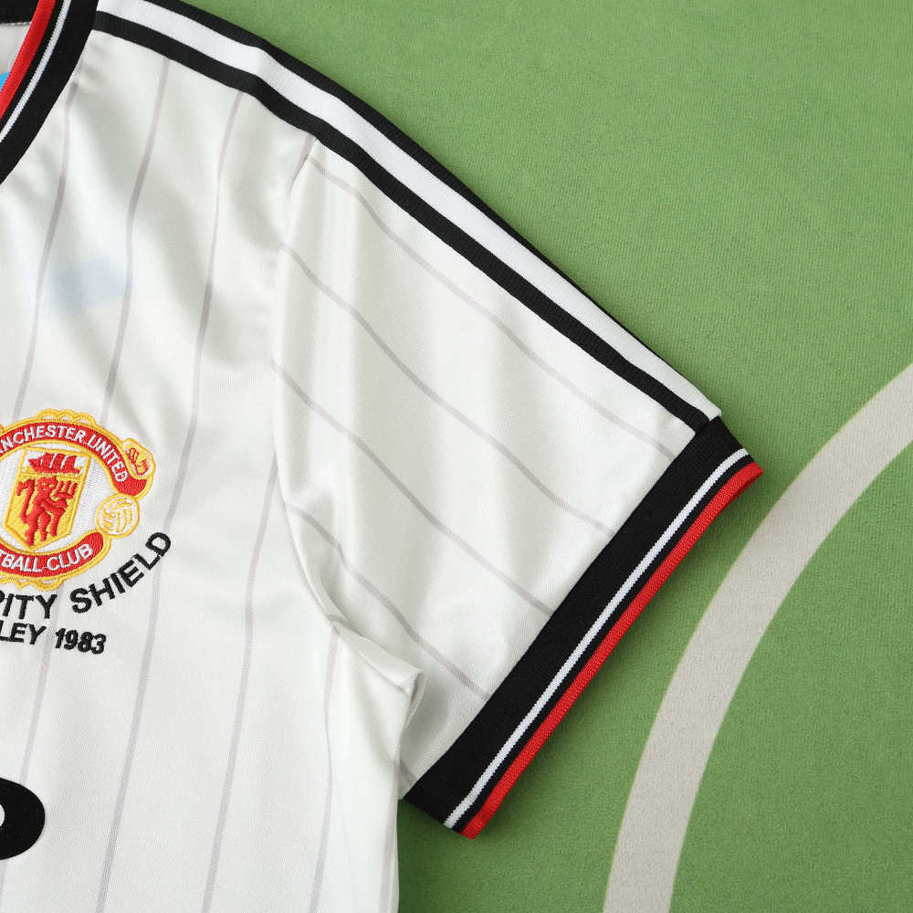 1983 season Manchester United F.C. away retro Fan version