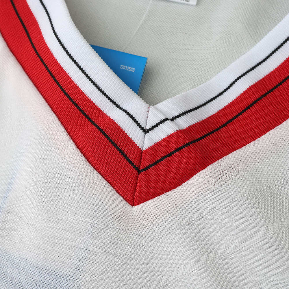 8890 season Manchester United F.C. away retro Fan version