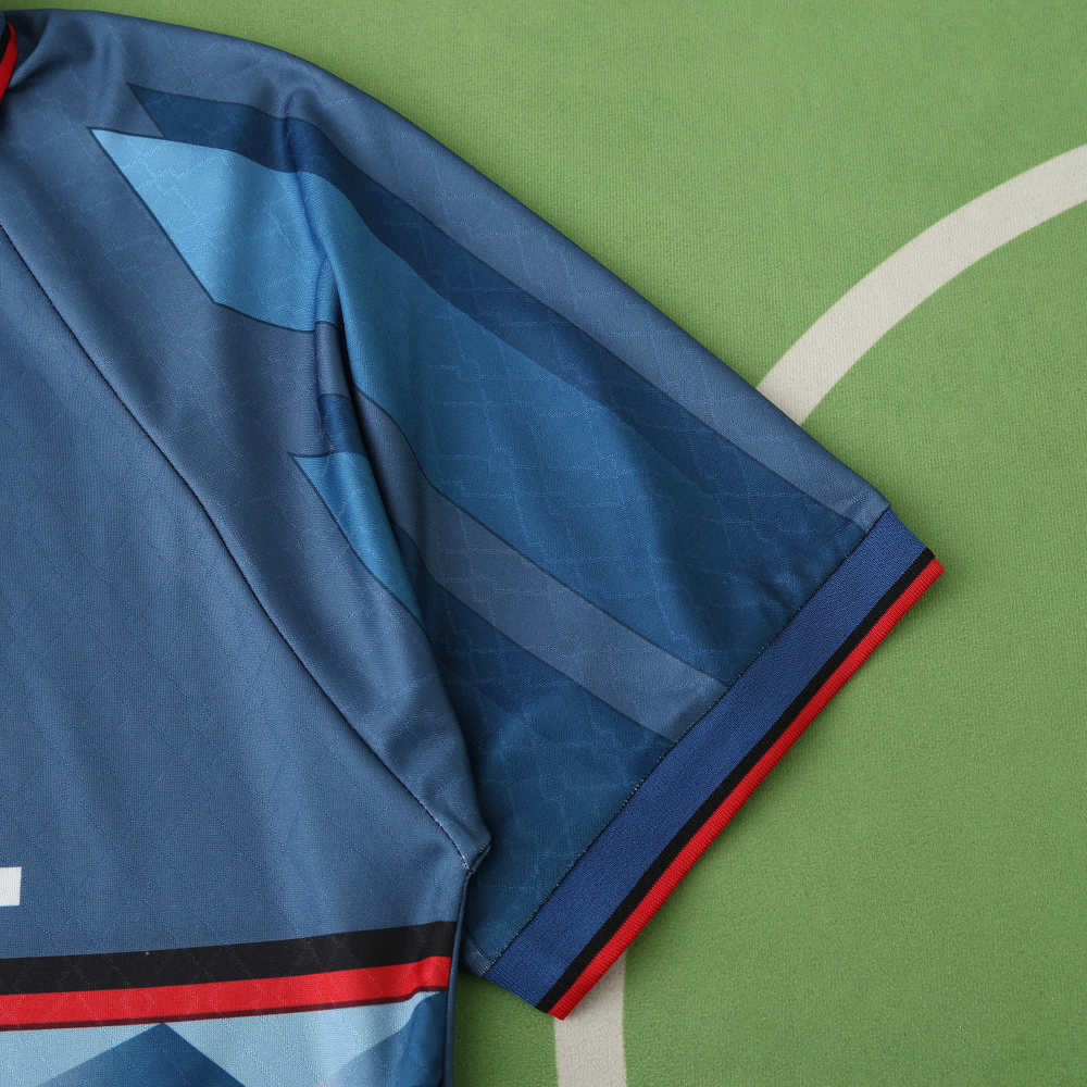 9596 season A.C. Milan away retro Fan version
