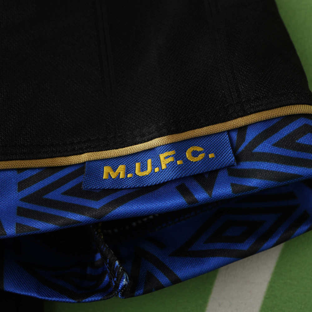 9394 season Manchester United F.C. away retro Fan version