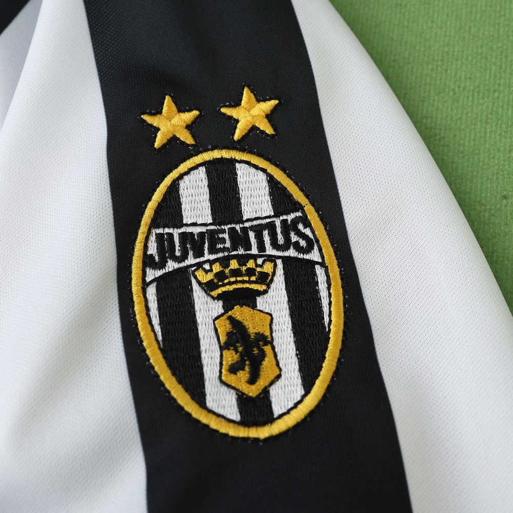 9899 season Juventus F.C. home retro Fan version