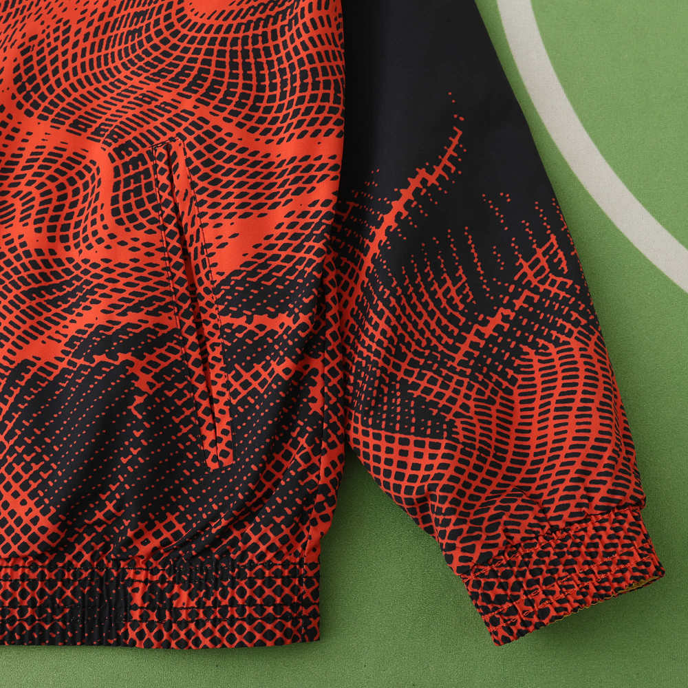 2425 Manchester United F.C. Wear on both sides windbreaker