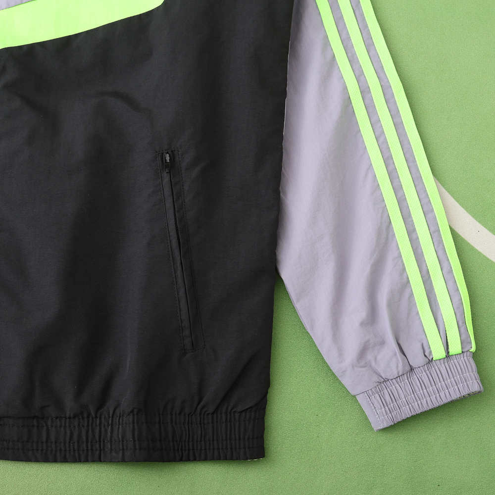 2425 Fußball-Club Bayern München Wear on both sides windbreaker