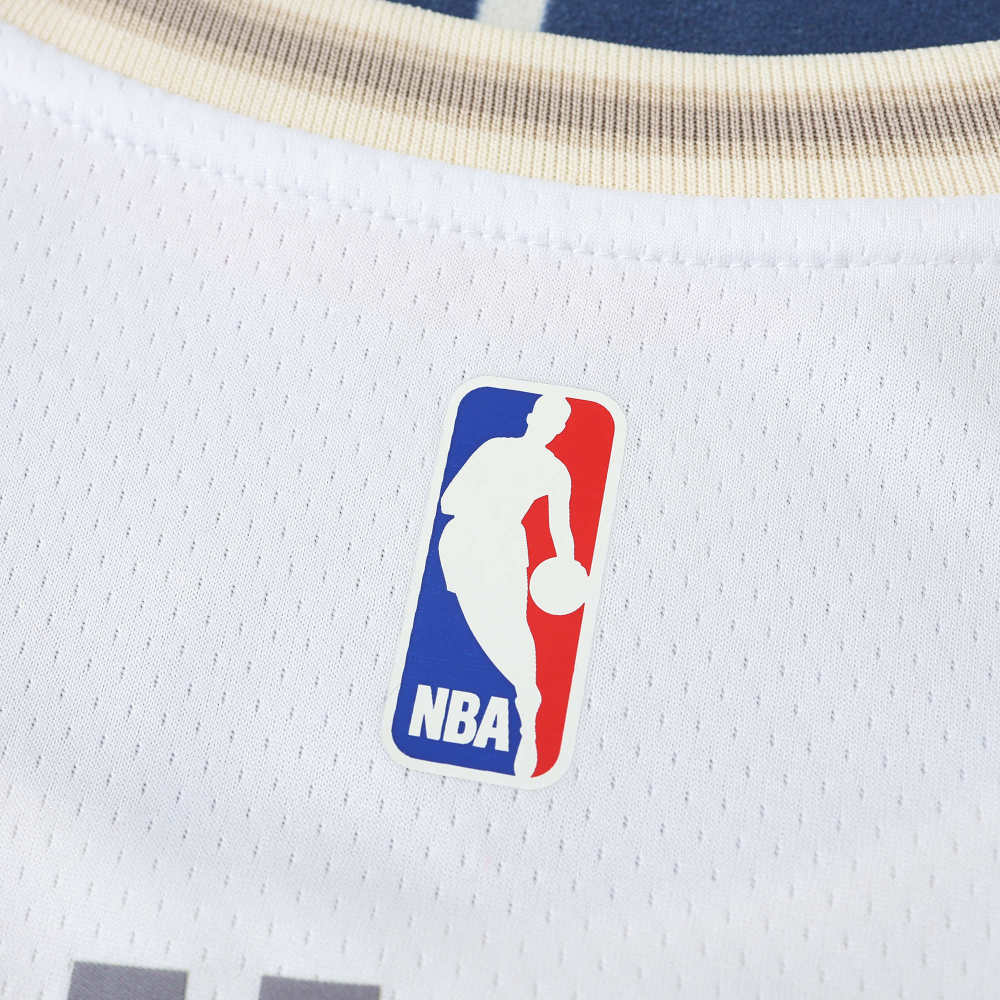 2425 NBA Chicago Bulls 8#LAVINE