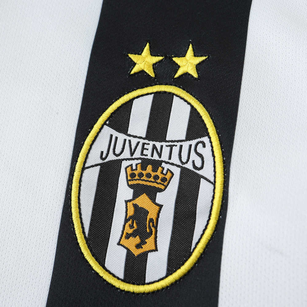 0203 season Juventus F.C. home Long sleeved retro Fan version