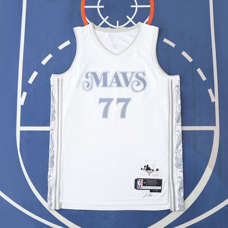 2425 NBA Dallas Mavericks 77#DONCIC