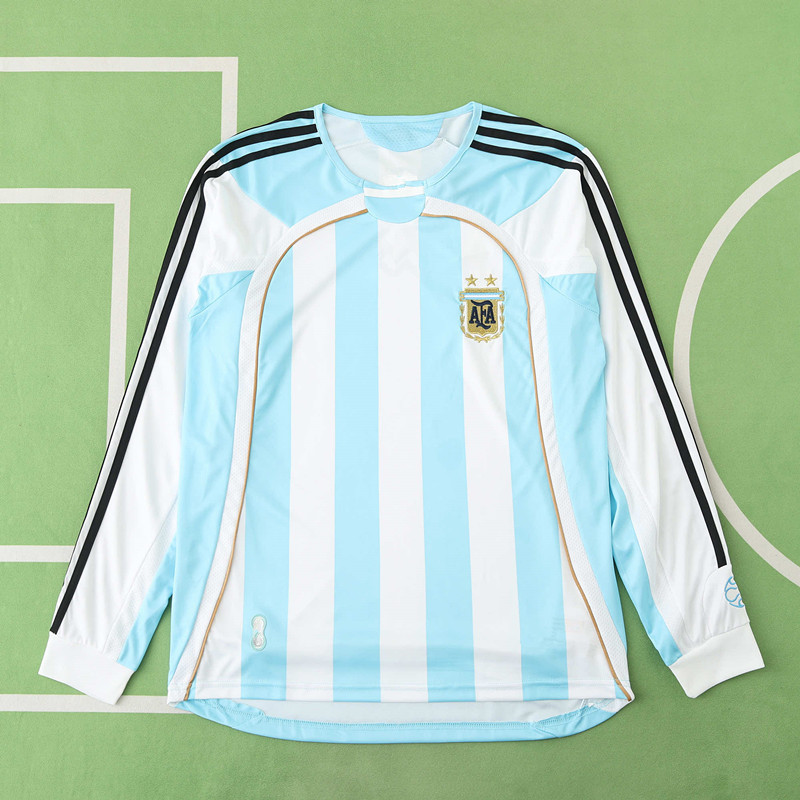 2006 season Argentina home Long sleeved retro Fan version