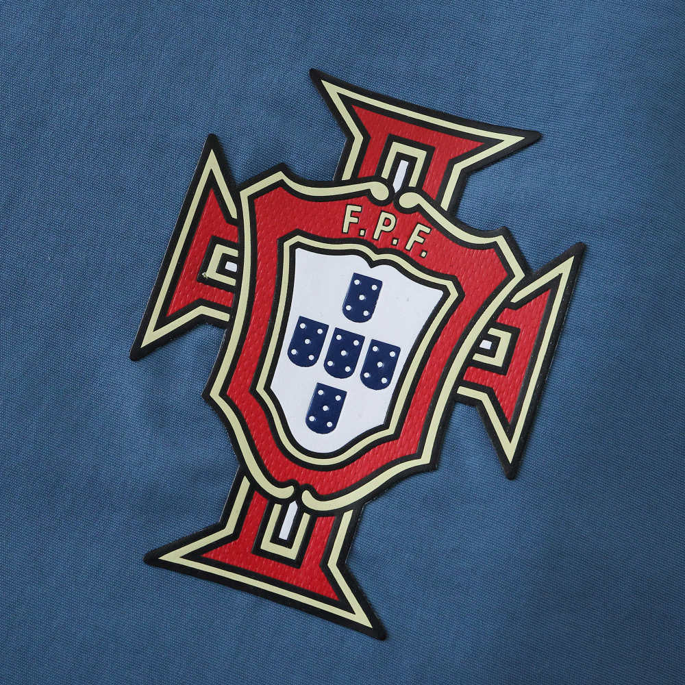 2526 Portugal Wear on both sides windbreaker